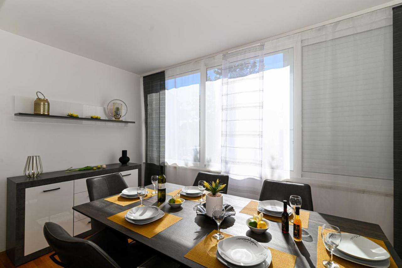 Apartmani Cesarica Трогир Екстериор снимка