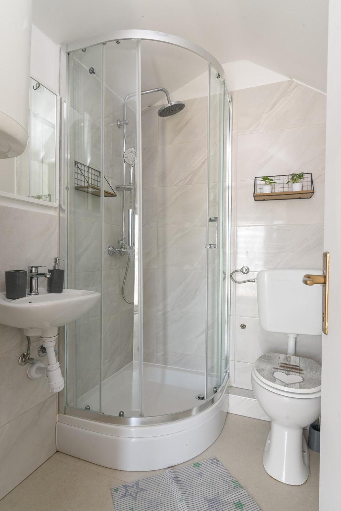 Apartmani Cesarica Трогир Екстериор снимка