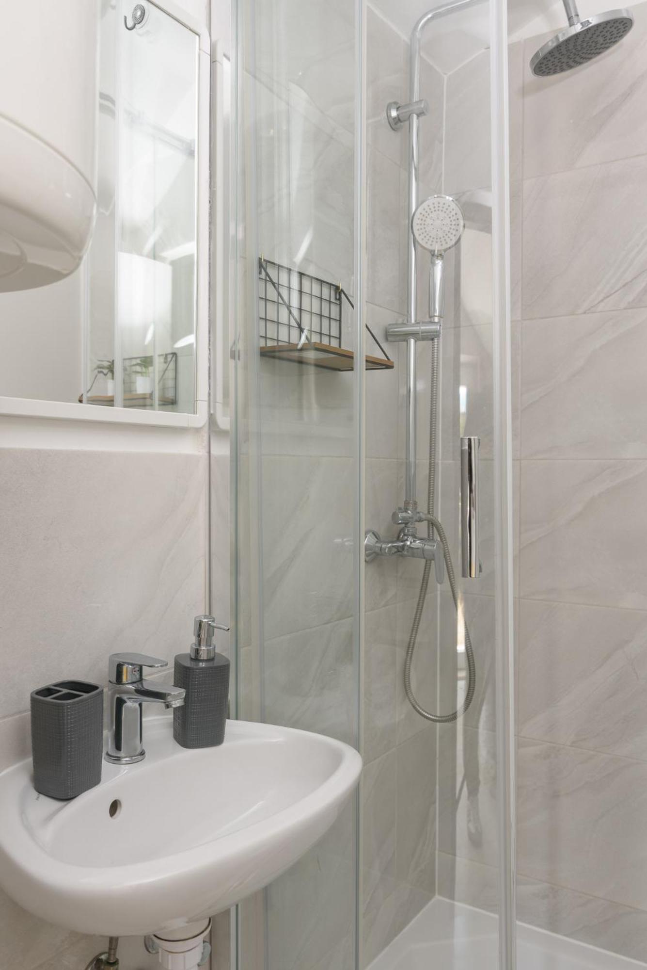 Apartmani Cesarica Трогир Екстериор снимка